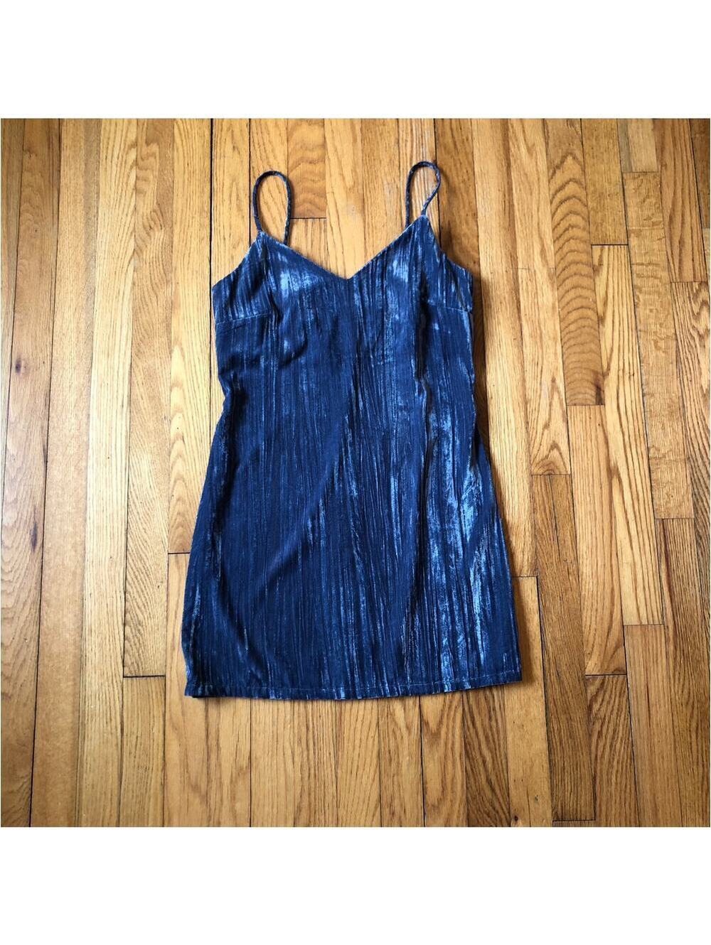 Elodie NWOT Women's Blue Velvet Spaghetti Strap Mini Dress - Size XS